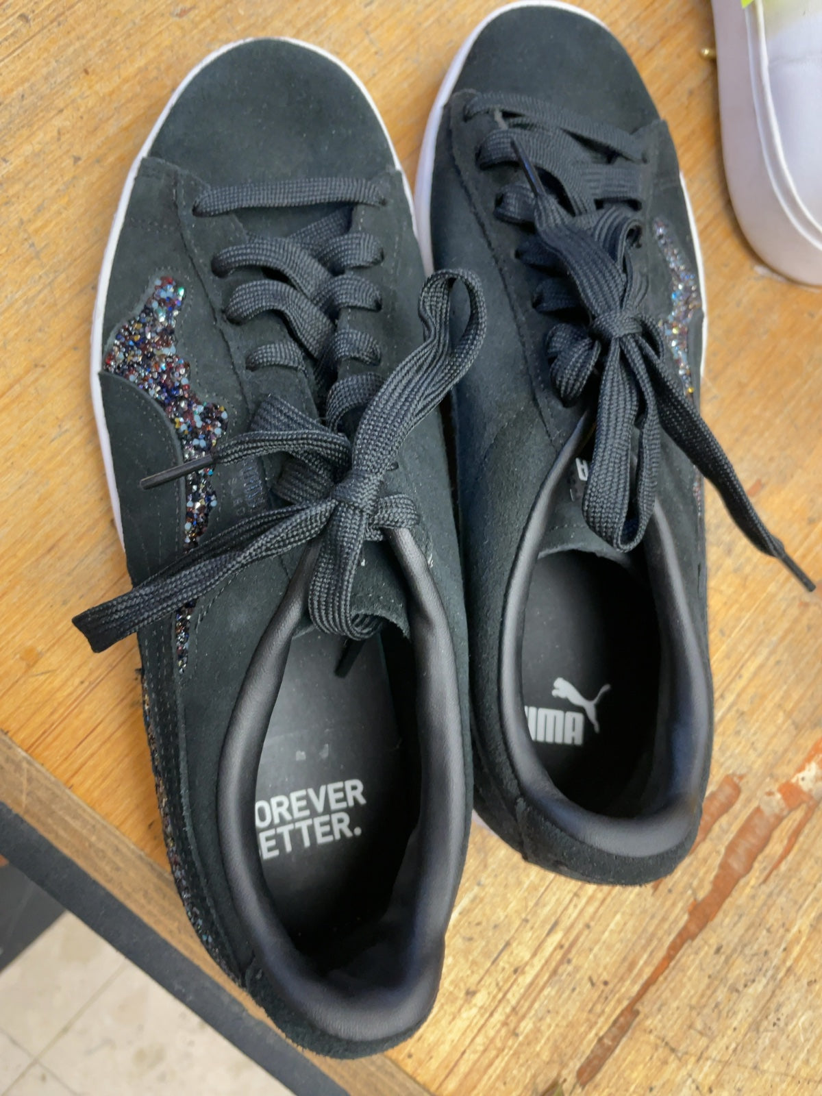 Puma Suede Ladies 10 Black Glitter Sneakers