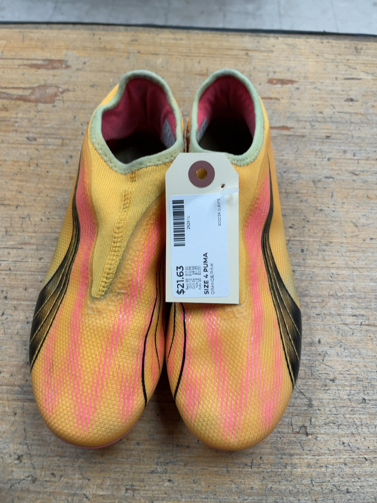 Puma Ultra Play Size 4 US Soccer Cleats