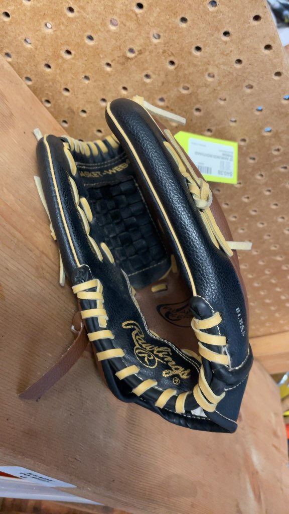 Rawlings 12" Right Hand Throw Baseball Glove