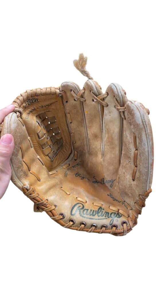 Rawlings Ryne Sandberg 13" Baseball Glove - right hand throw