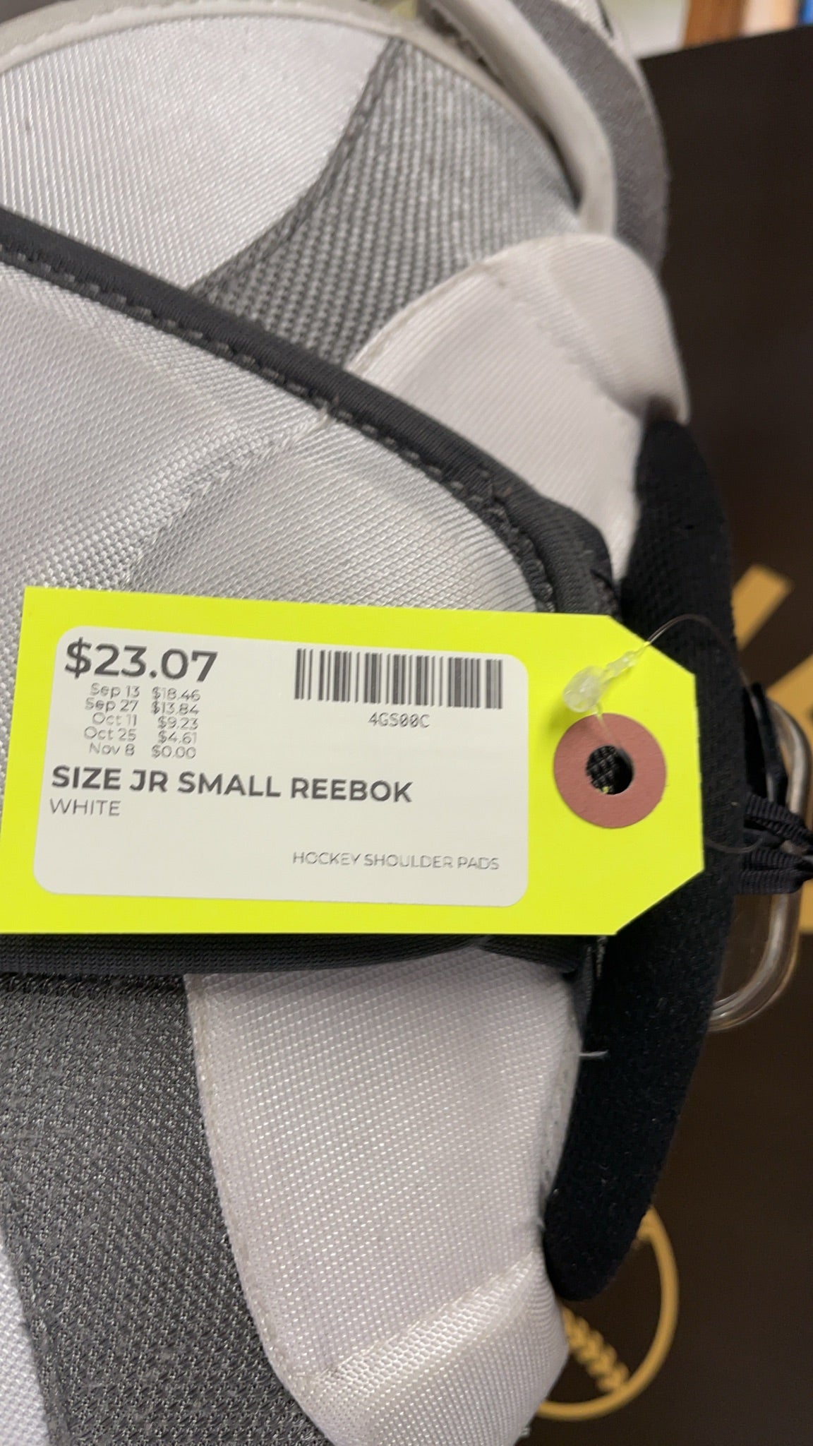 Reebok 20K JR Small Hockey Shoulder Pads