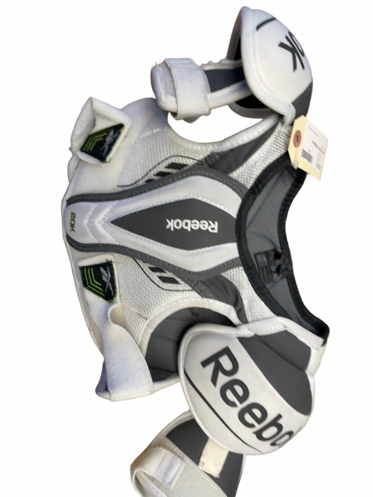 Reebok 20K Youth Medium Hockey Shoulder Pads