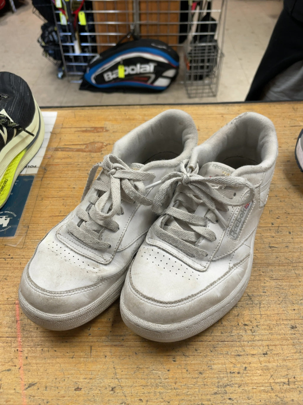 Reebok Classic Club C Size 5 White Sneakers