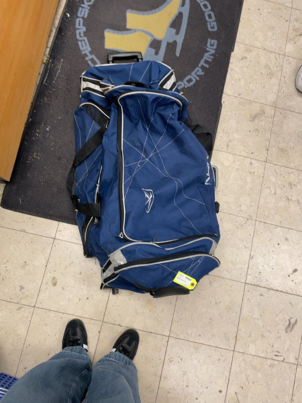 Reebok Hockey Bag Blue/White Wheeled