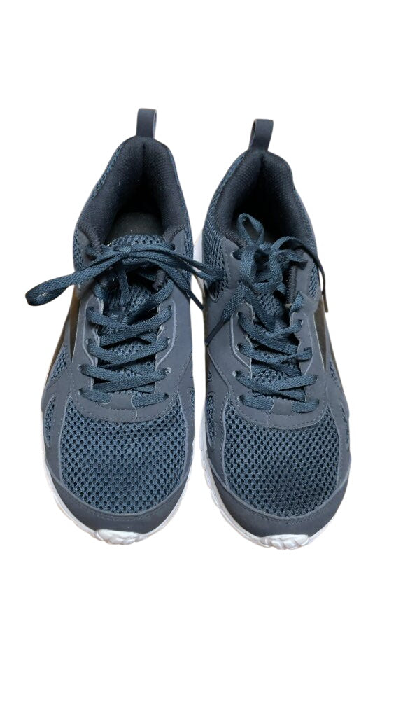 Reebok Navy Running Shoes Size 7