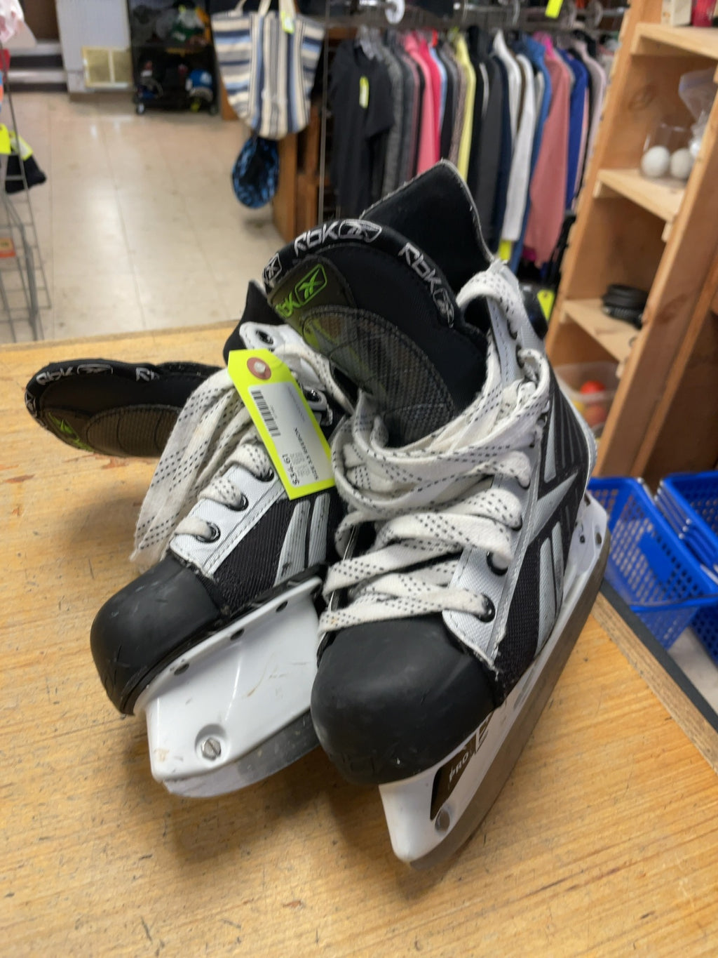 Reebok Pump Hockey Skates - Size 3.5