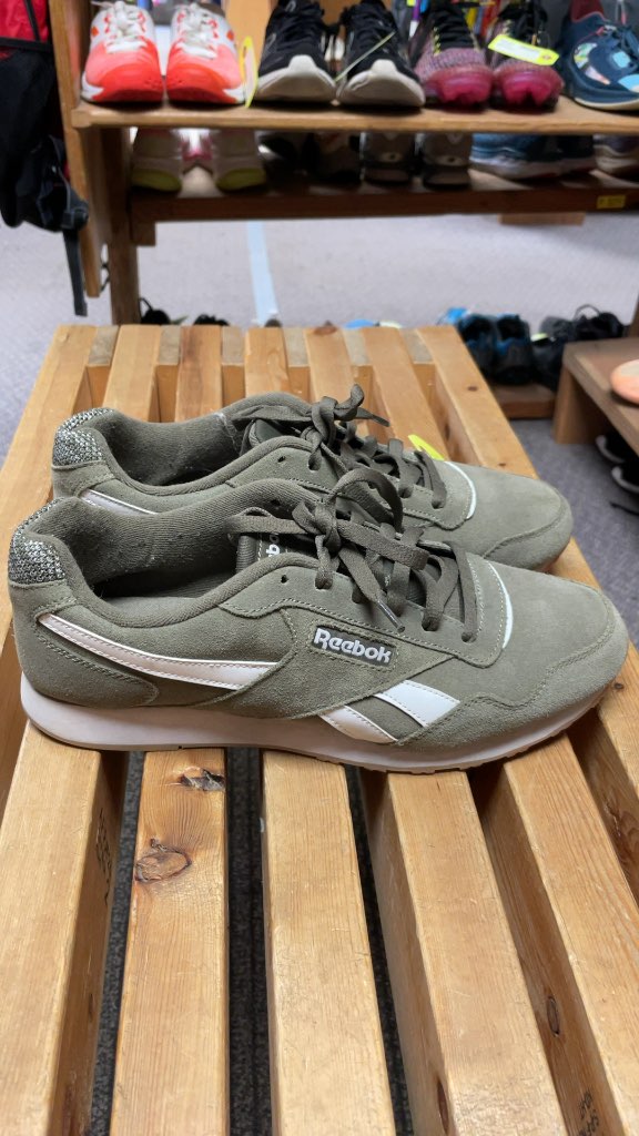 Reebok Runners Size 10.5 Green