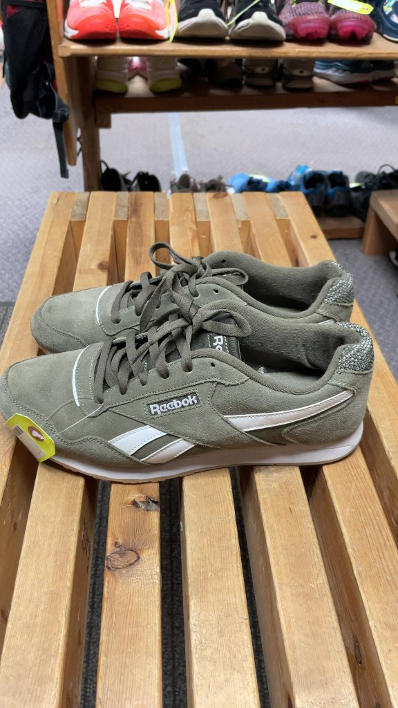 Reebok Runners Size 10.5 Green