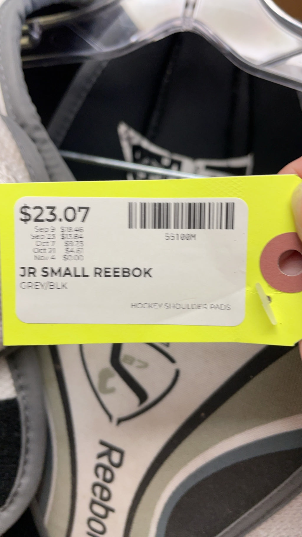 Reebok SC87 Junior Small Hockey Shoulder Pads