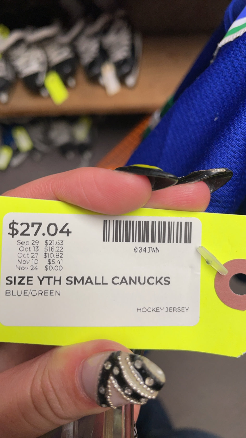 Reebok Vancouver Canucks Youth S/M Hockey Jersey