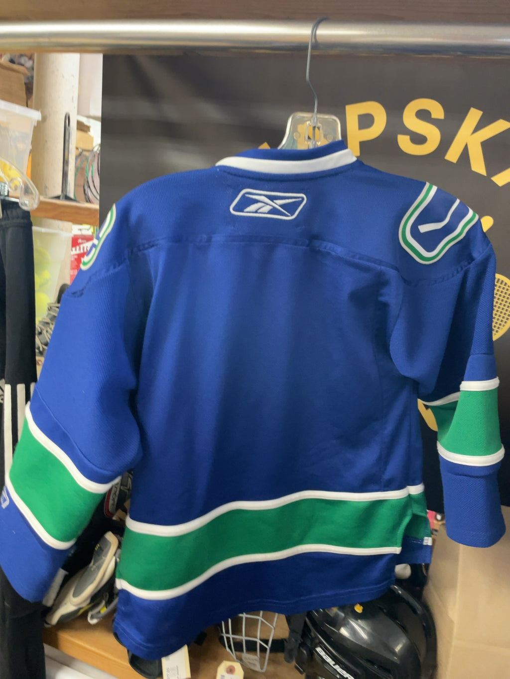 Reebok Vancouver Canucks Youth S/M NHL Hockey Jersey