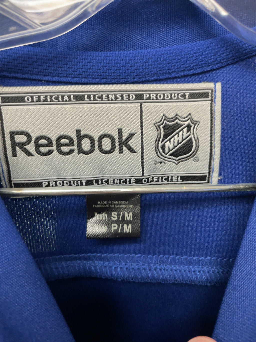 Reebok Vancouver Canucks Youth S/M Signed Hockey Jersey