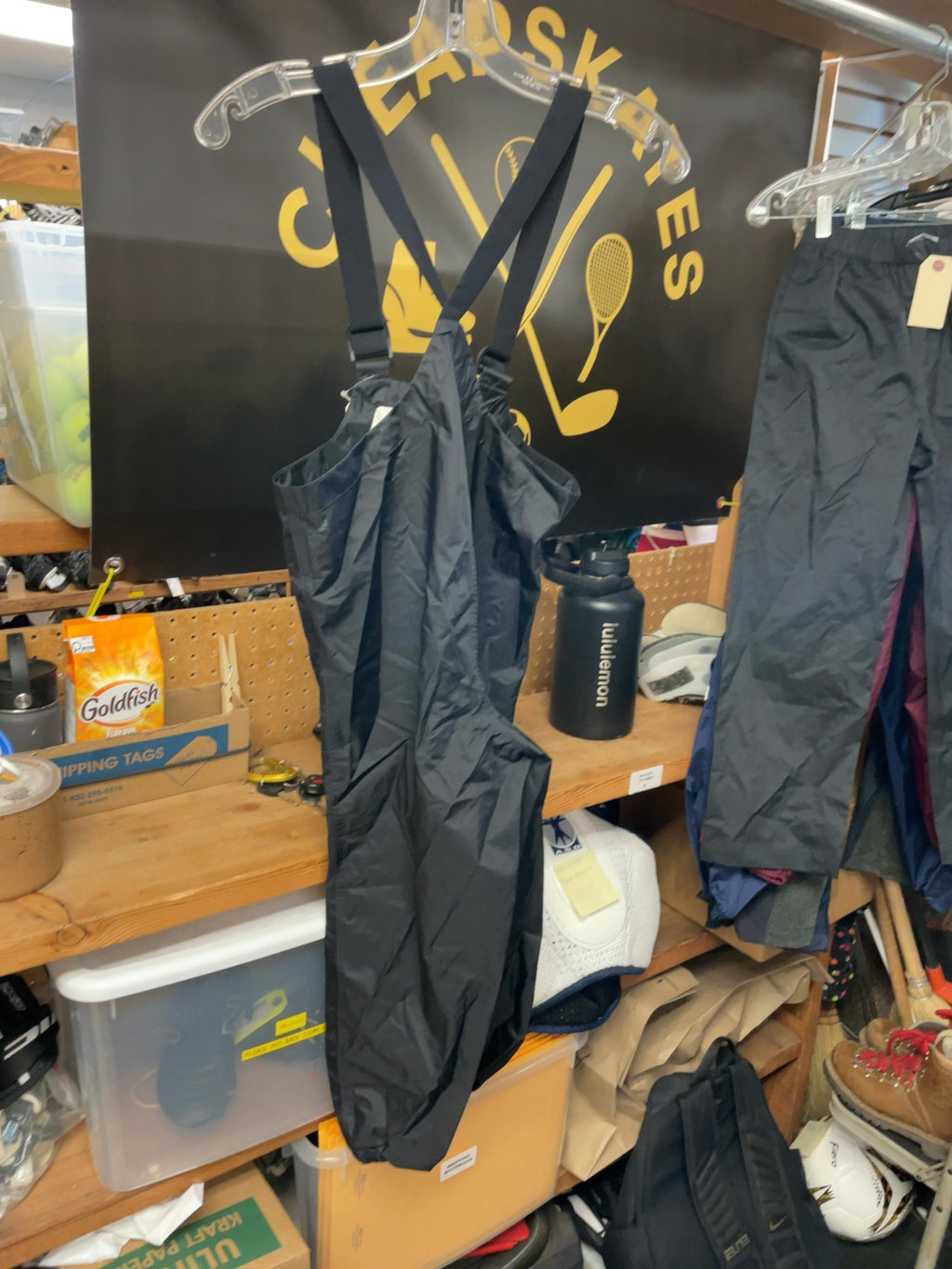 REI Rain Bibs JR 8 Black