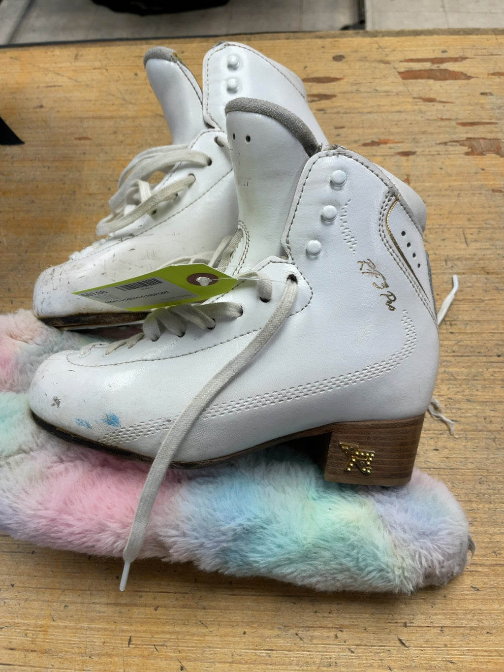 Risport RF3 Pro Figure Skates Size 3.5 (225mm)