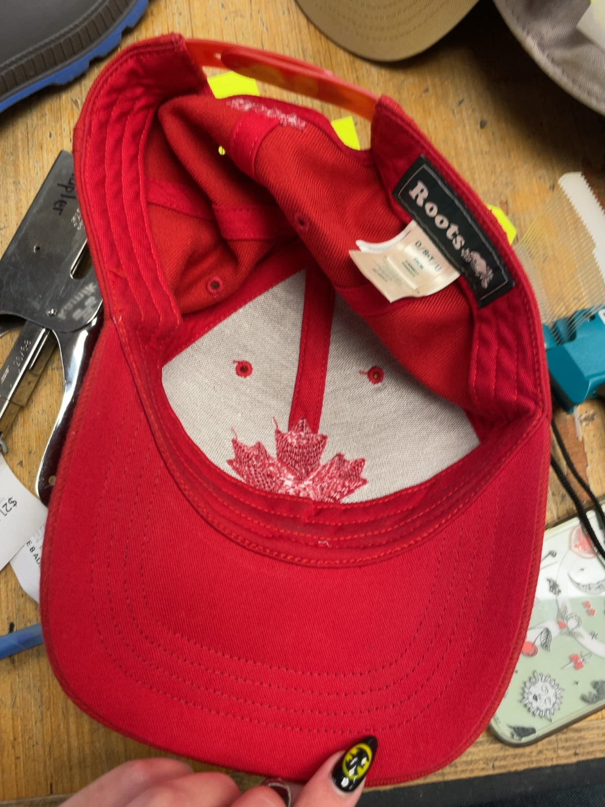 Roots Canada Roots O/S Red Maple Leaf Baseball Cap