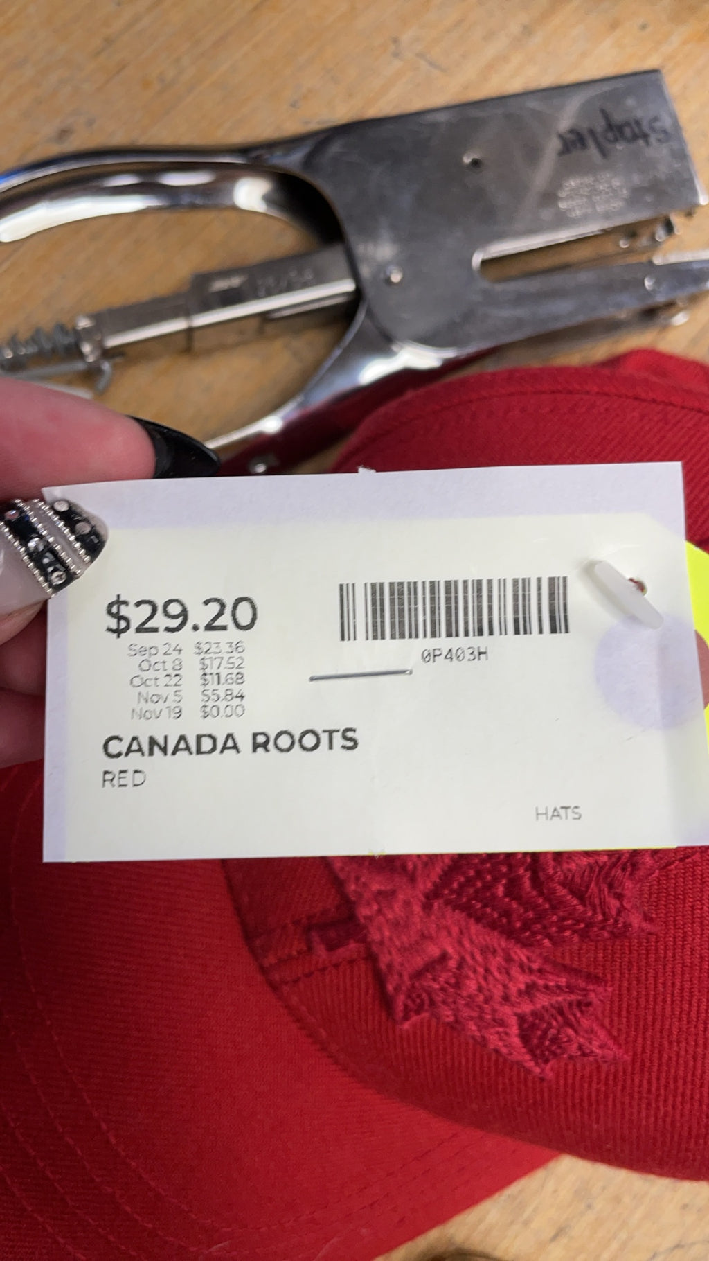 Roots Canada Roots O/S Red Maple Leaf Baseball Cap