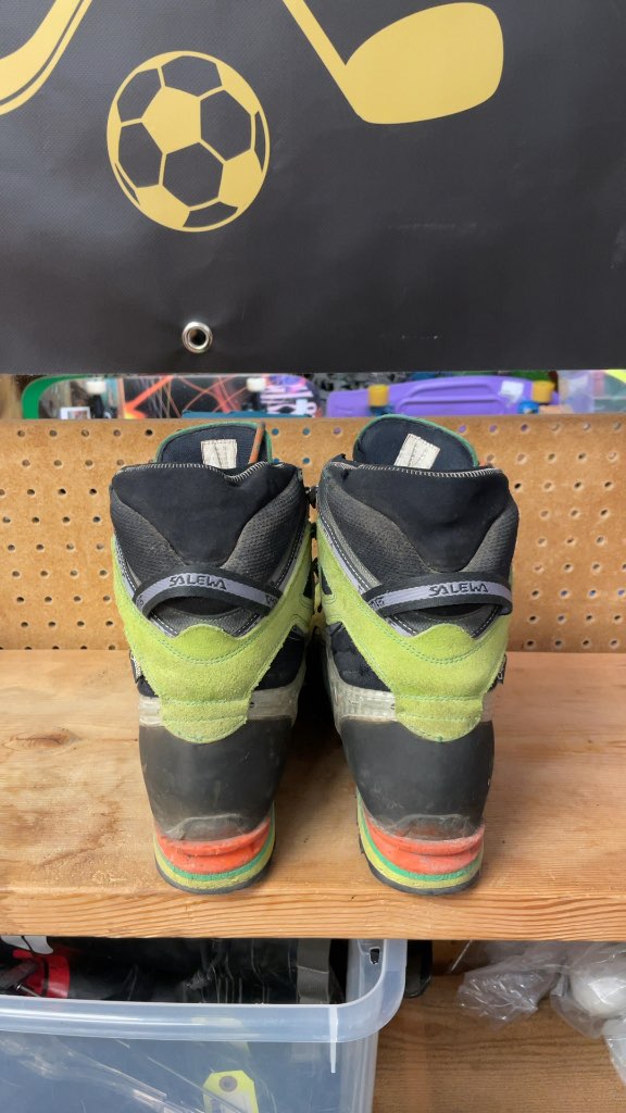 Salewa Gore-Tex Hiking Boots - Size 11.5 - Mountaineering Boots