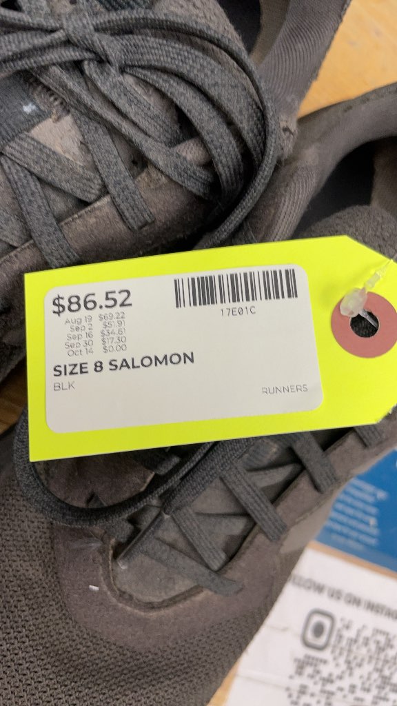Salomon Runners - Size 8
