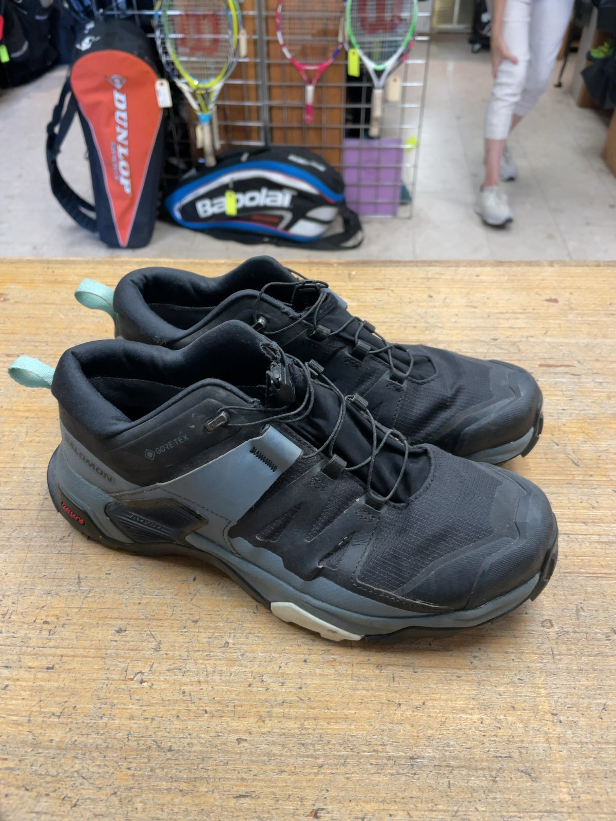 Salomon X Ultra 04W Size 8 Hiking Shoes
