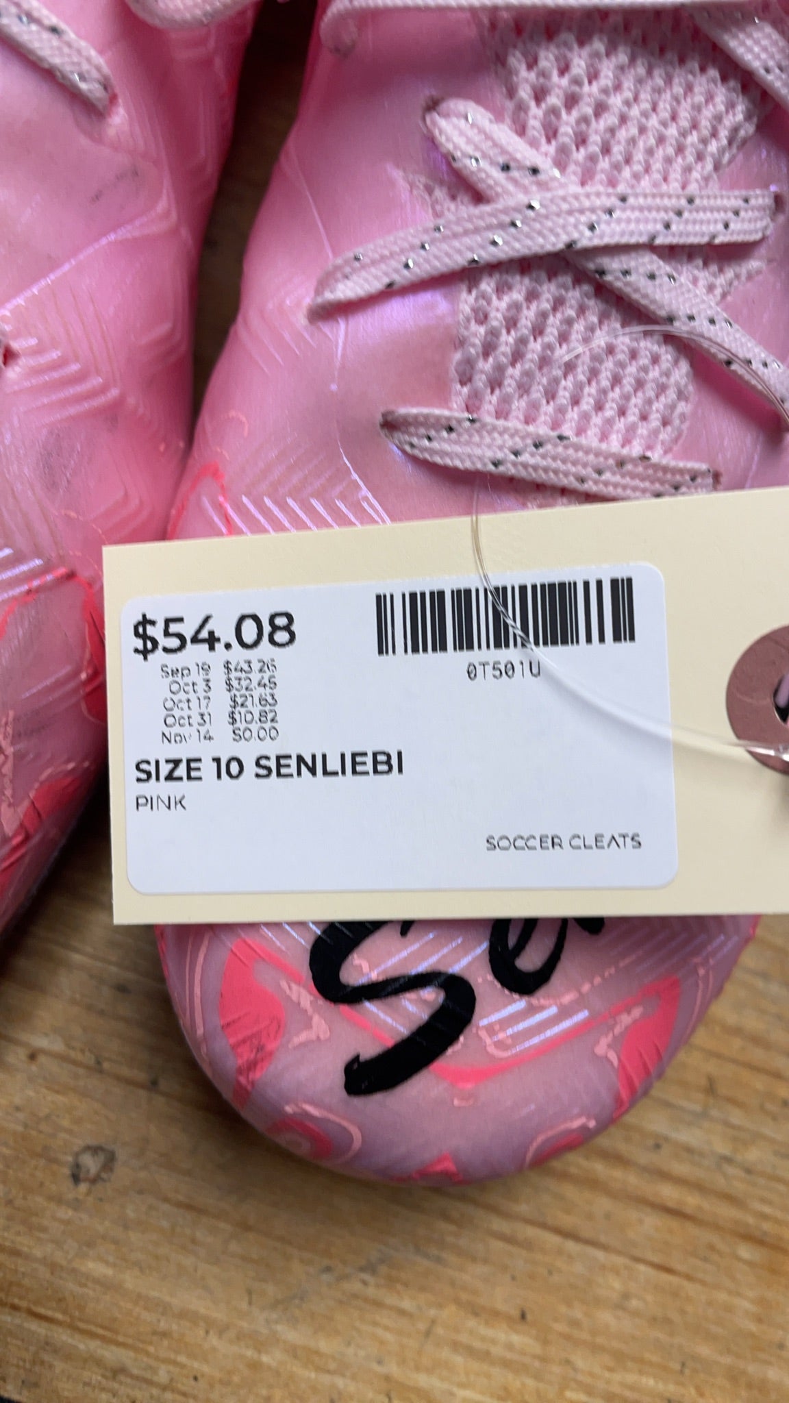 Senliebi Soccer Cleats Size 10 Pink