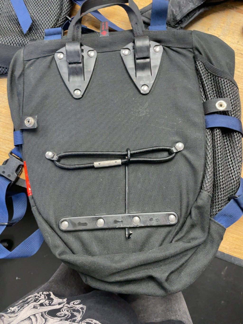 Serratus Bike Bag Pannier Black