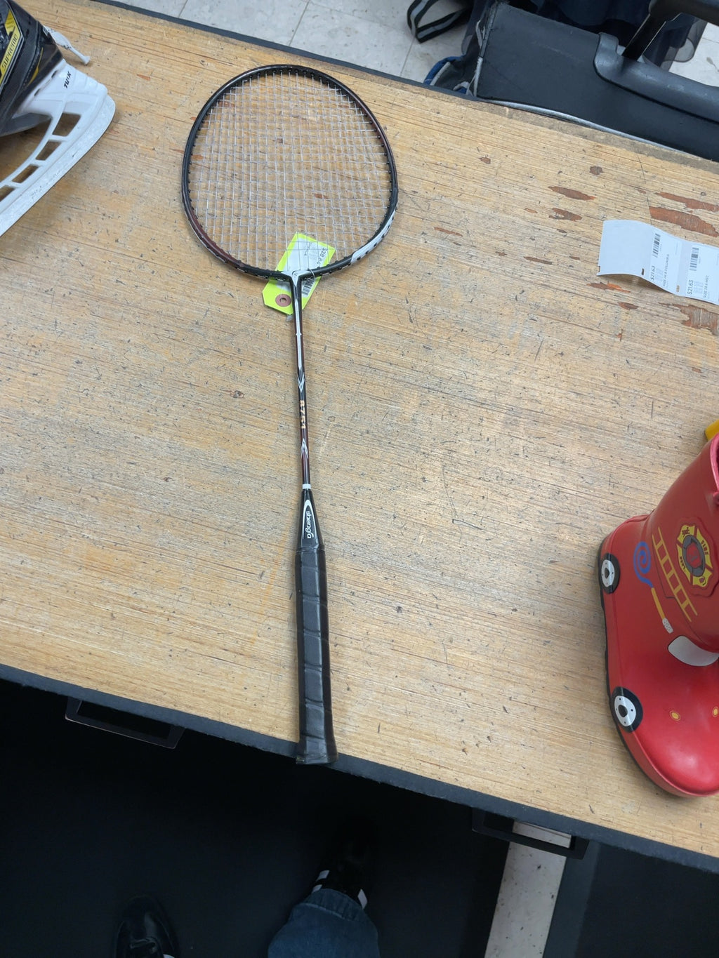 Shenga B751 Badminton Racquet