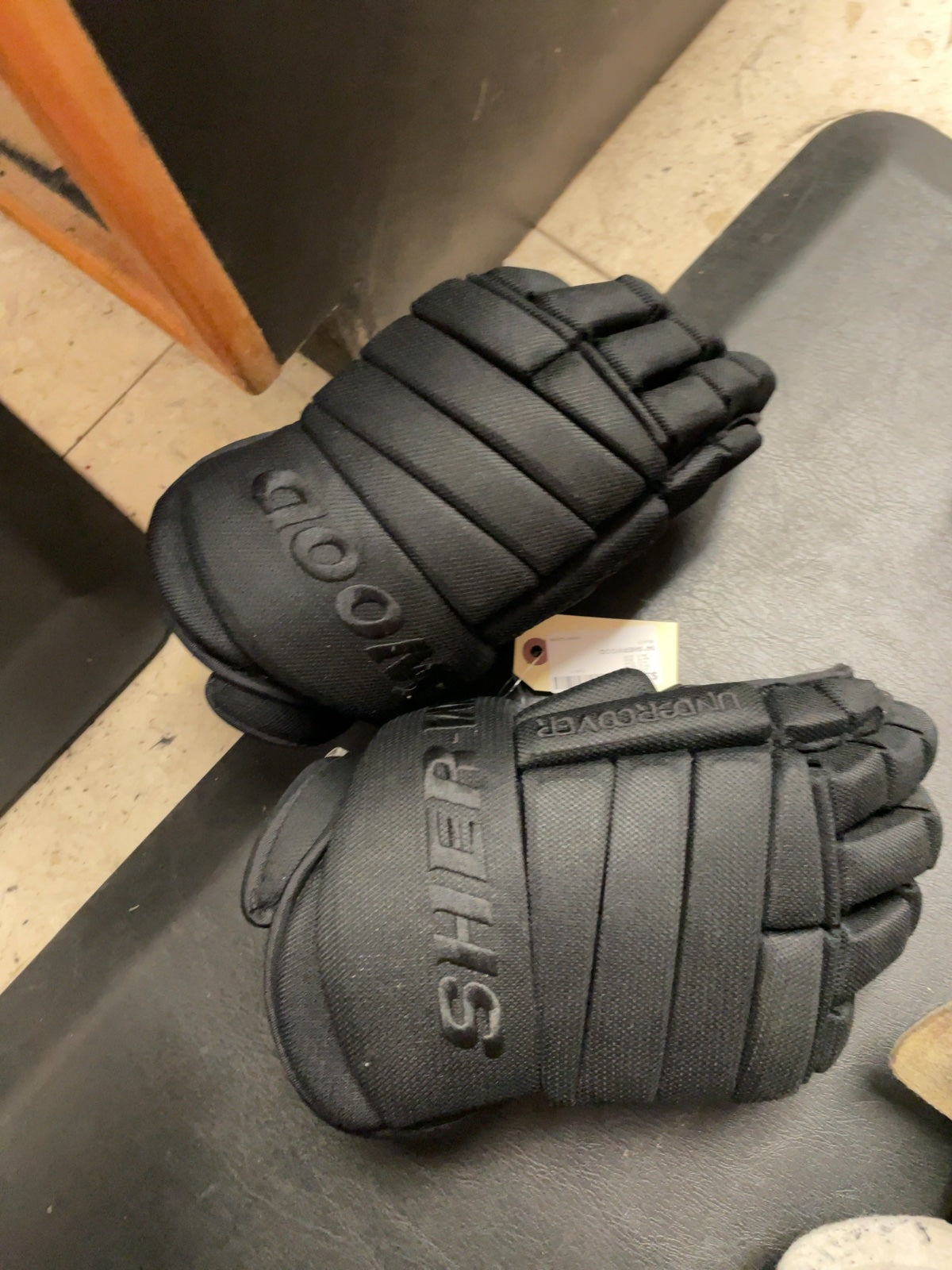 Sherwood T90 Undercover 14" Hockey Gloves