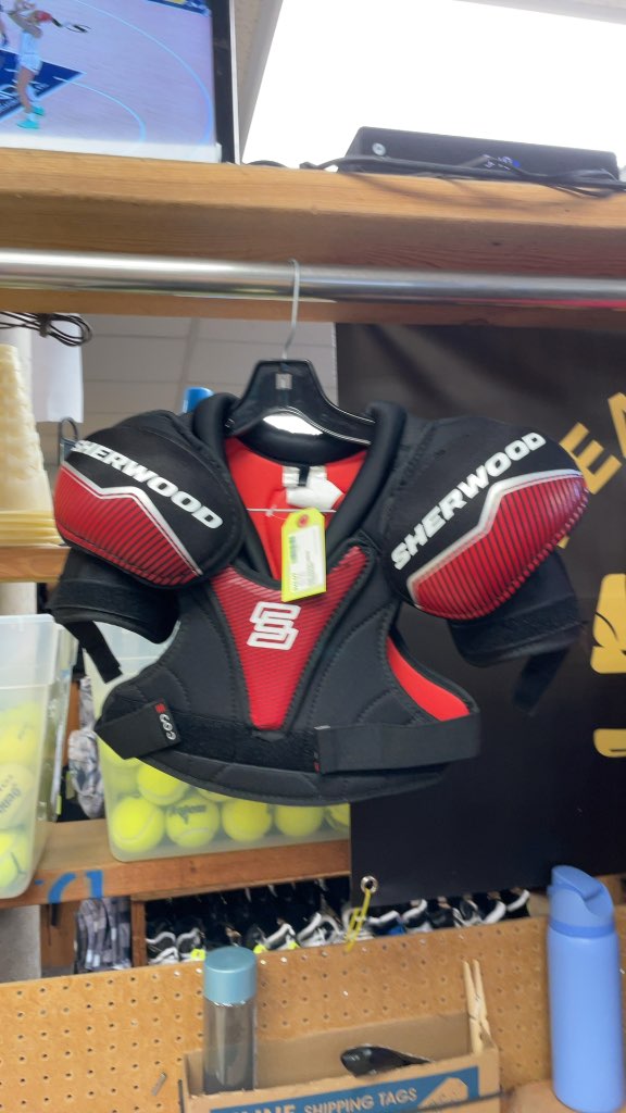 Sherwood Youth Large Hockey Shoulder Pads - Black/Red