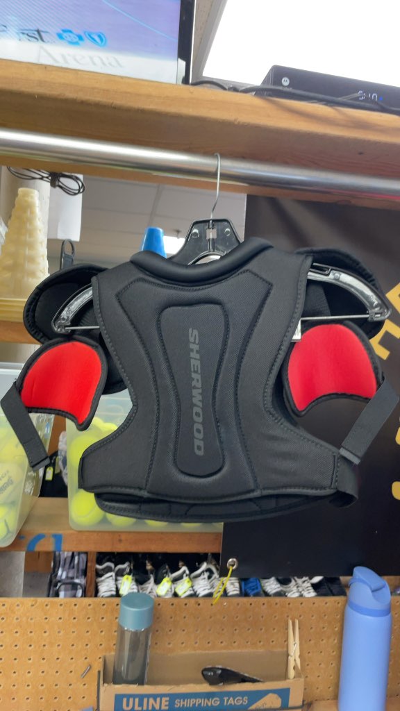 Sherwood Youth Large Hockey Shoulder Pads - Black/Red