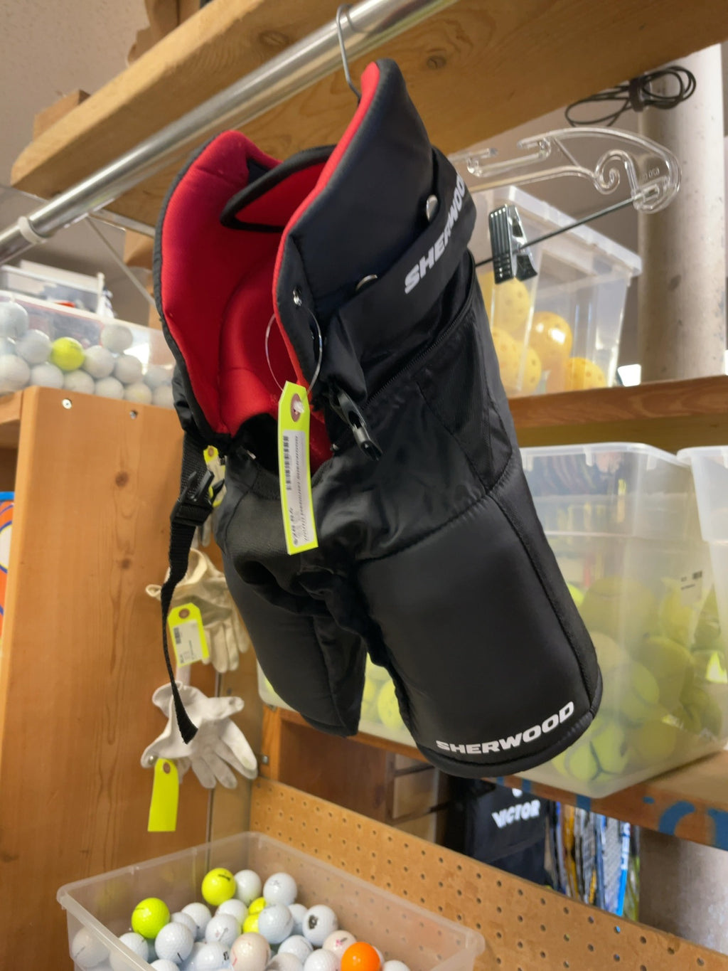 Sherwood Youth Medium Hockey Pants Black/Red