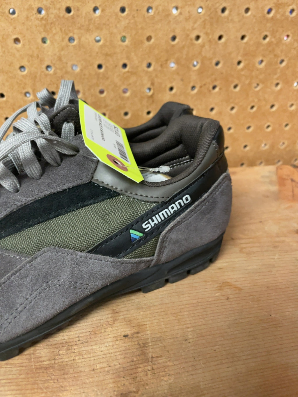Shimano Cycling Shoes Ladies Size 8 Green/Grey