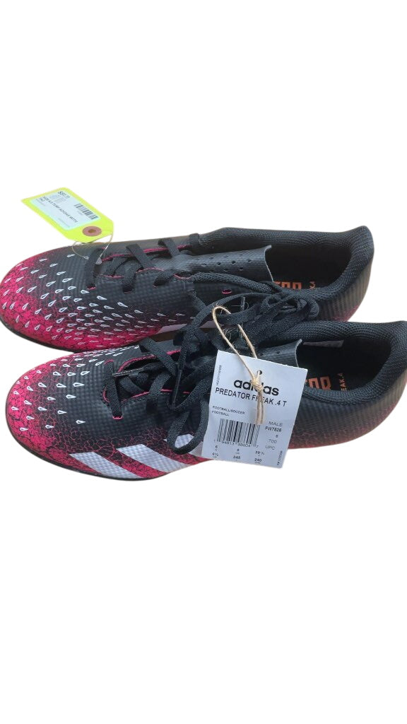 Size 6.5 Adidas Predator Freak .4 T Turf Soccer Cleats
