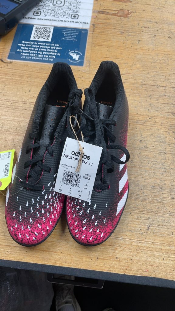 Size 6.5 Adidas Predator Freak .4 T Turf Soccer Cleats
