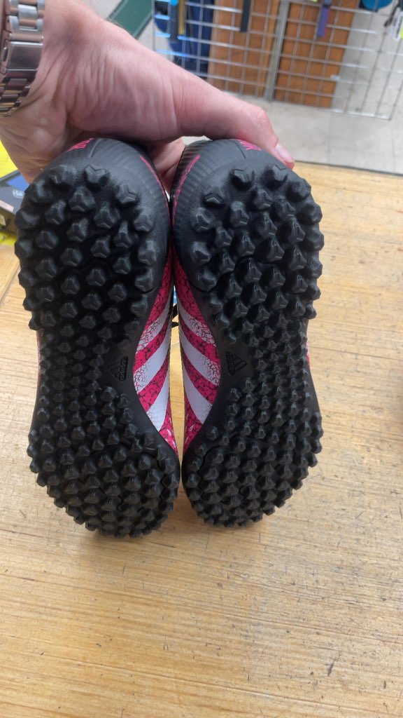 Size 6.5 Adidas Predator Freak .4 T Turf Soccer Cleats