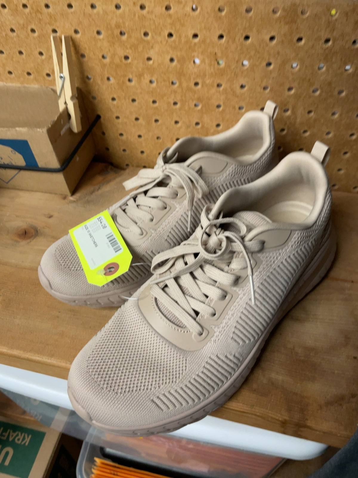 Skechers Bobs Size 10 Tan Runners