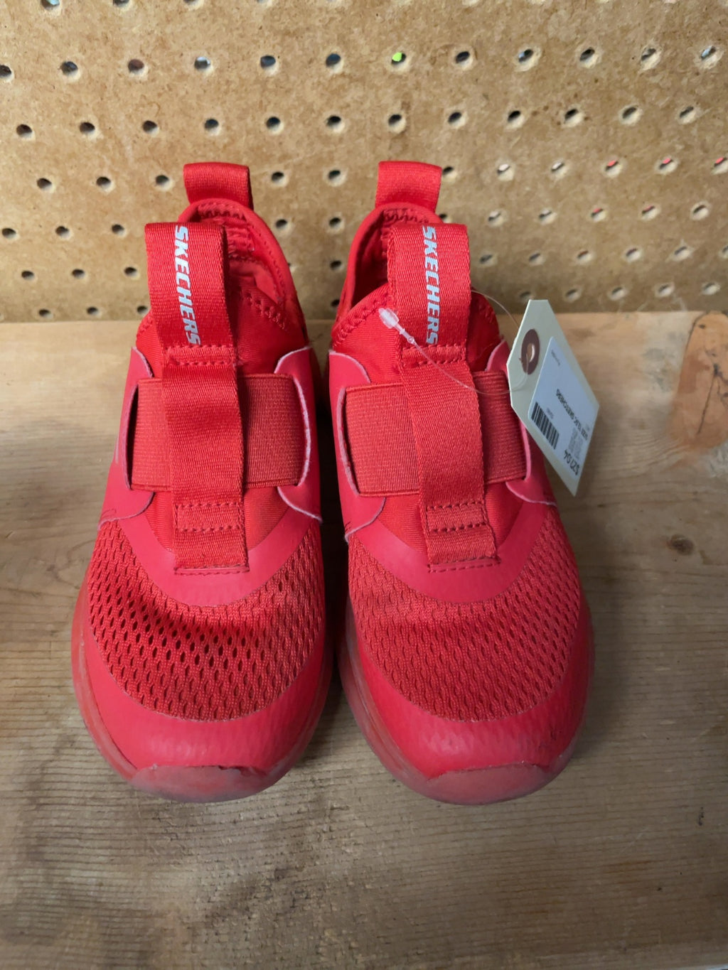 Skechers GOrun Fast Size 12.5C Red Runners
