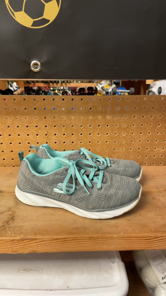 Skechers Grey/Blue Running Shoes - Size 8