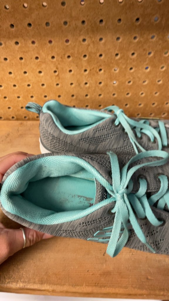 Skechers Grey/Blue Running Shoes - Size 8