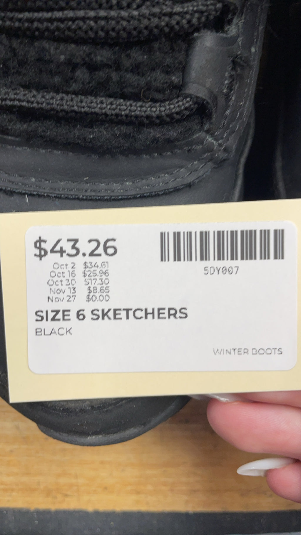 Skechers On-the-GO Joy Size 6 Waterproof Winter Boots