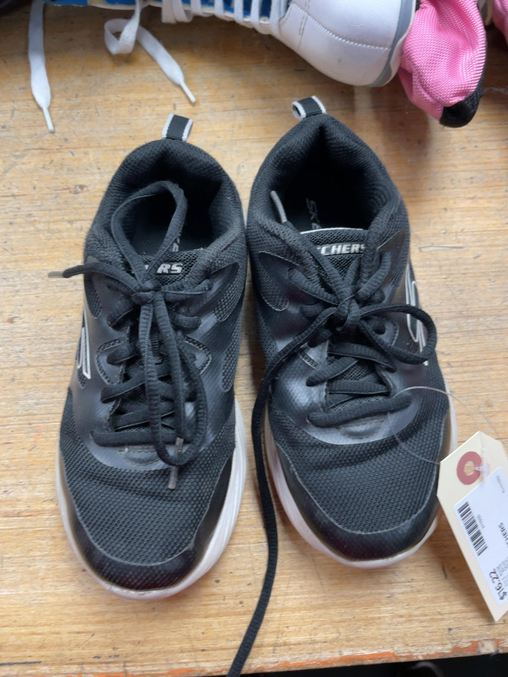 Skechers Runners Size 1 Black