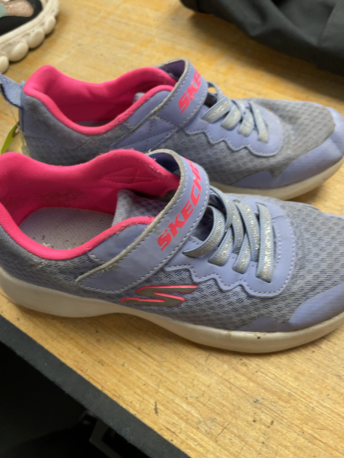 Skechers Sneakers Size 2 Purple/Pink