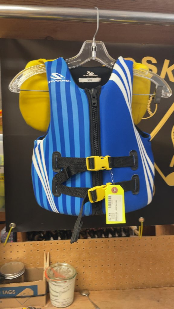 Stearns Youth Life Jacket (60-90 lbs)