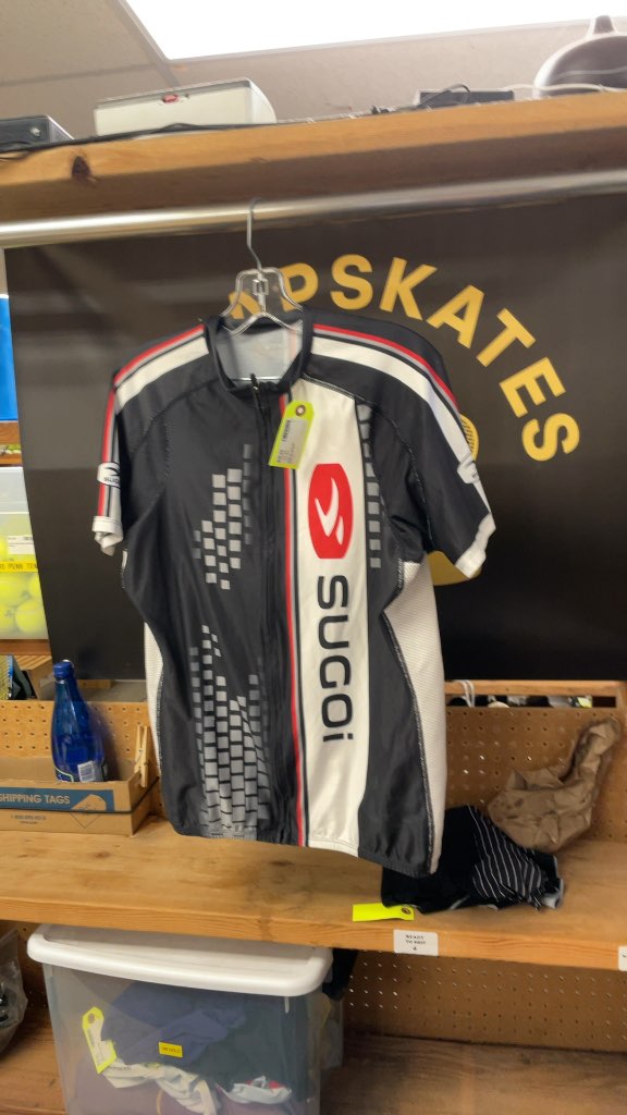 Sugoi Cycling Jersey Black/Red Size XL
