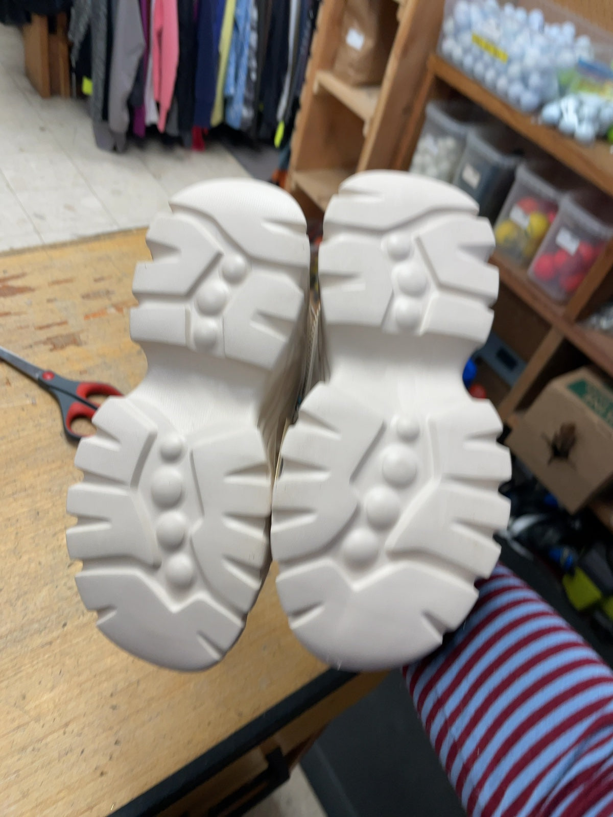 Teenmix Runners Ladies 7.5 Cream Chunky Sneakers