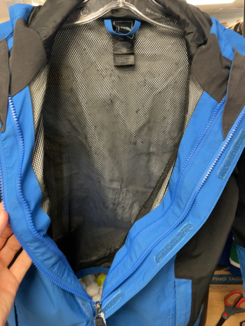 The North Face HyVent Boy's M (10/12) Rain Jacket