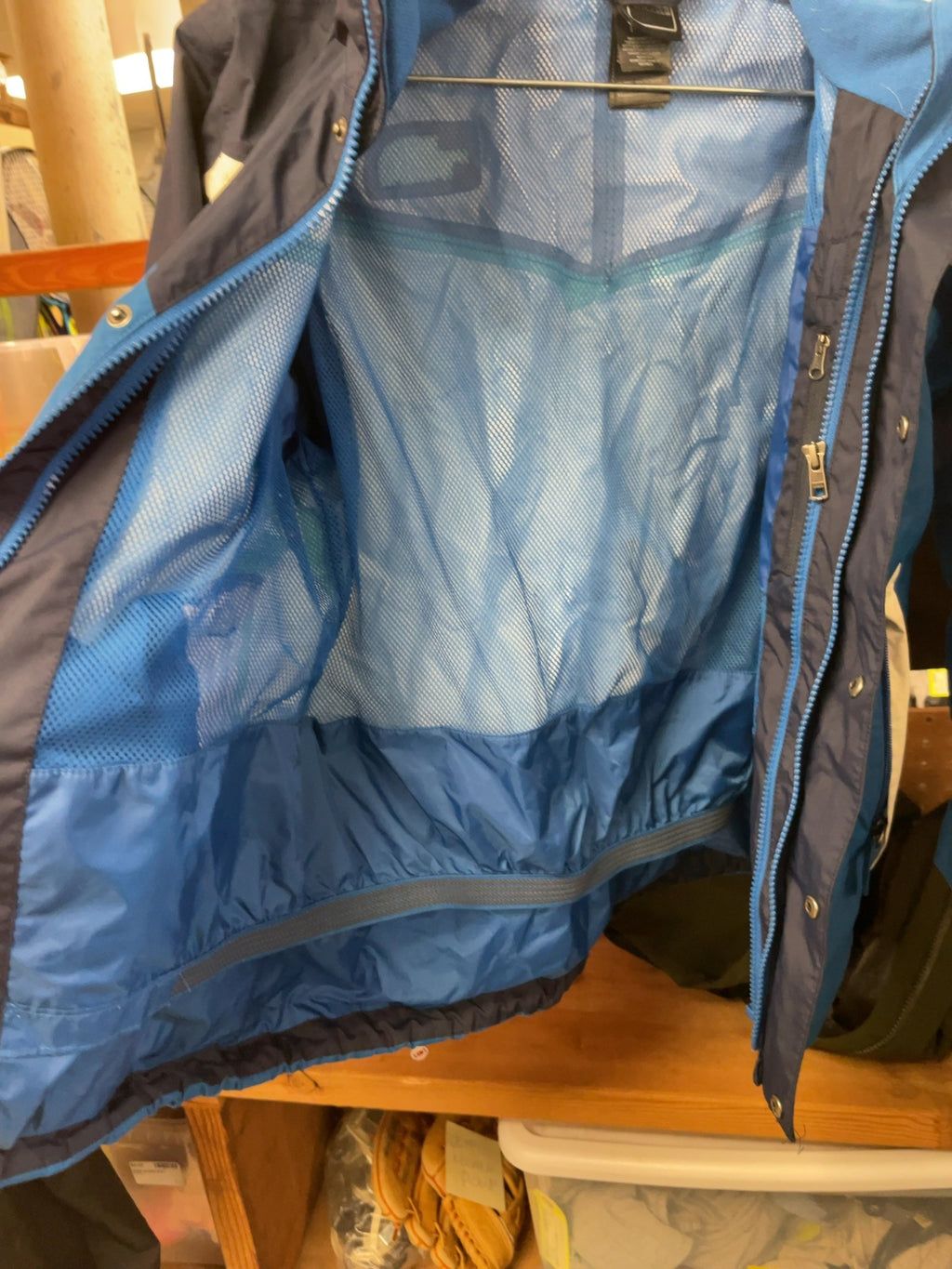 The North Face HyVent Boy's M (10/12) Ski Jacket