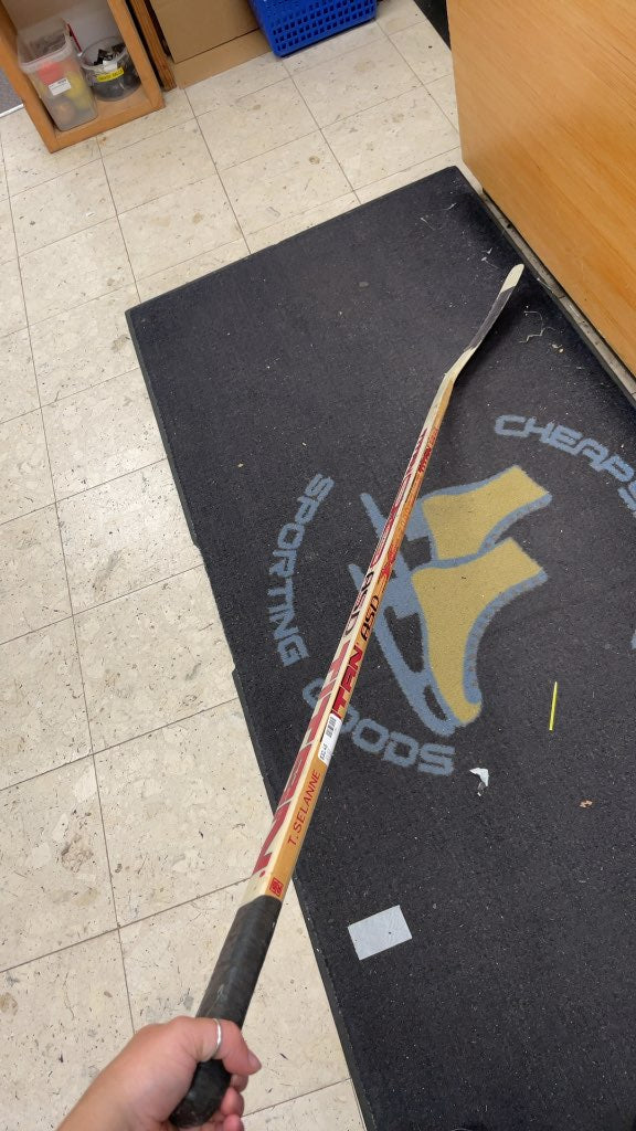 Titan ASD T. Selanne Right Hand Hockey Stick