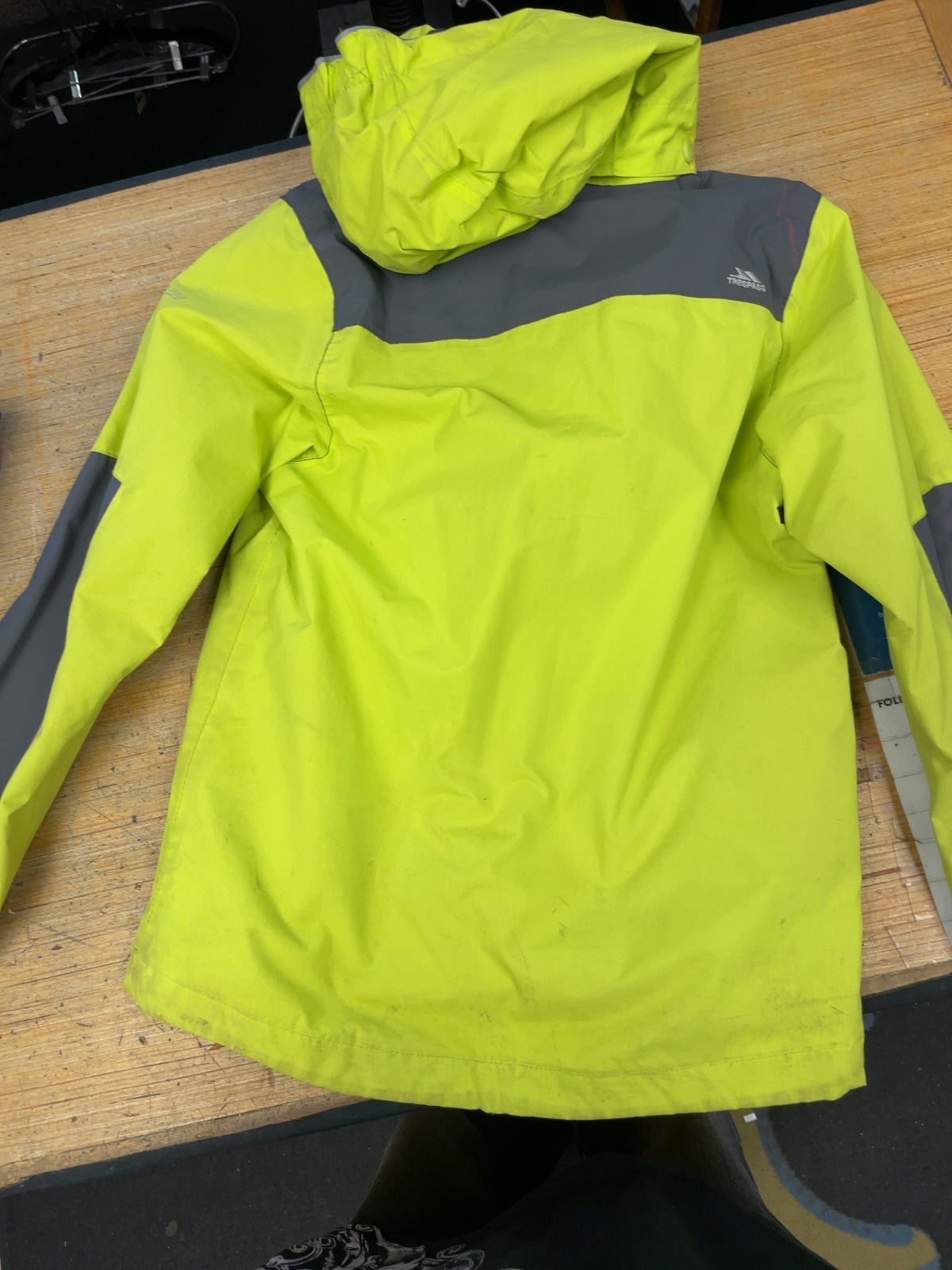 Trespass Rain Jacket 9/10 Yellow Green/Grey