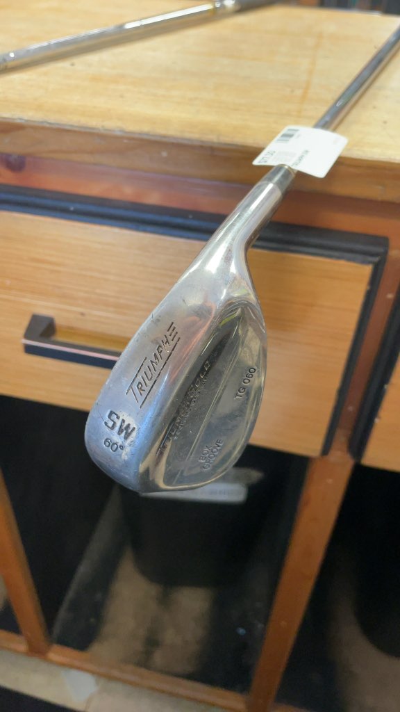 Triumph 60 Degree Sand Wedge Golf Club