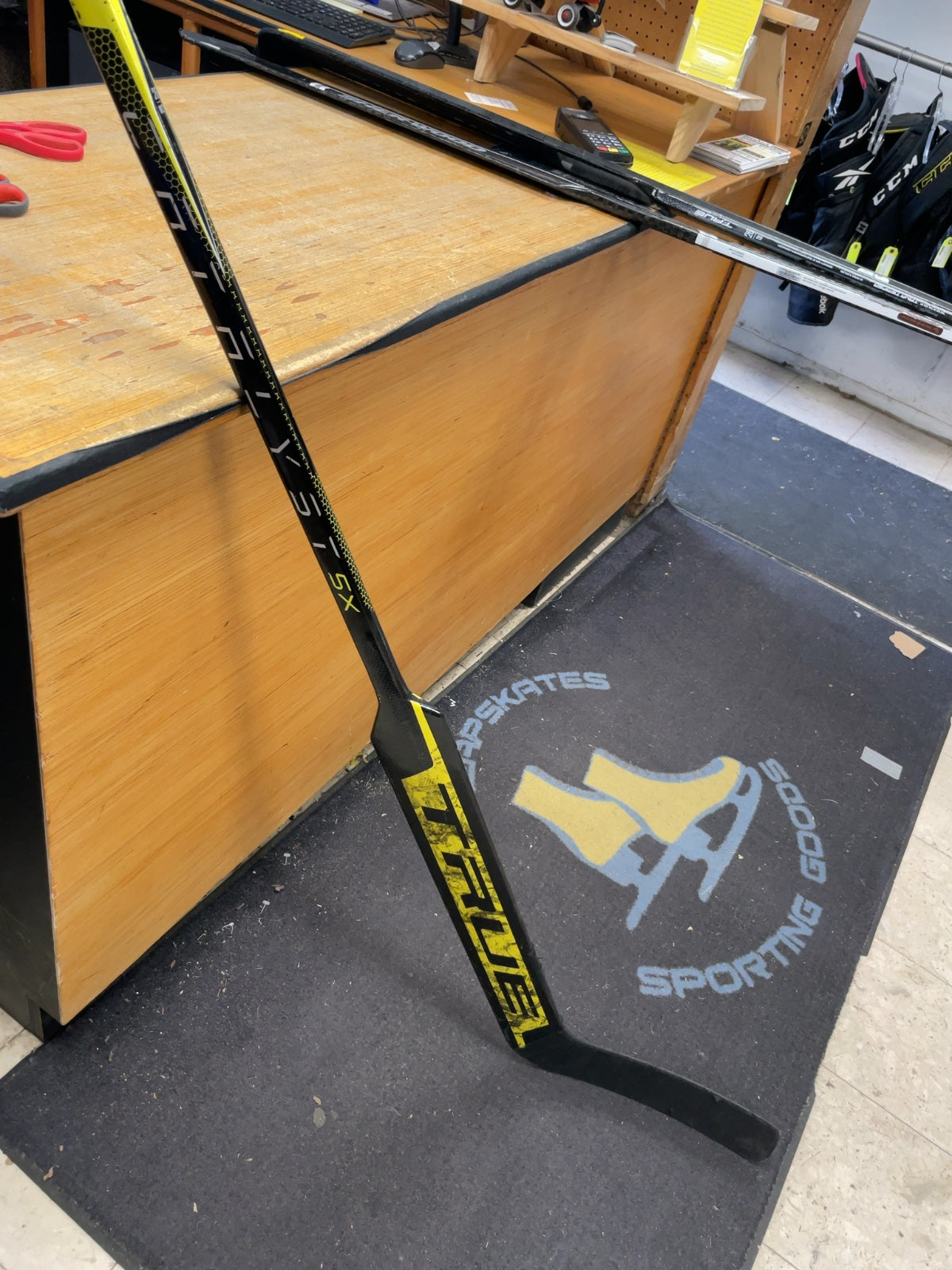 TRUE Catalyst 5X Goalie Stick